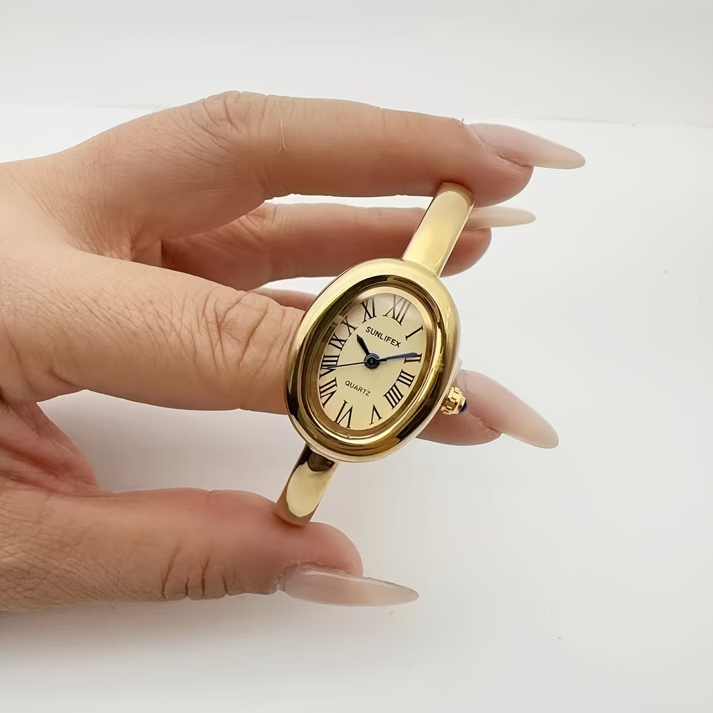 Fashionable And Elegant Roman Numeral Women'S Watch, a Classic Quartz Timepiece Suitable for Business, Casual Wear, Daily Office Use, Outdoor Activities, Travel, And As a Birthday Gift.