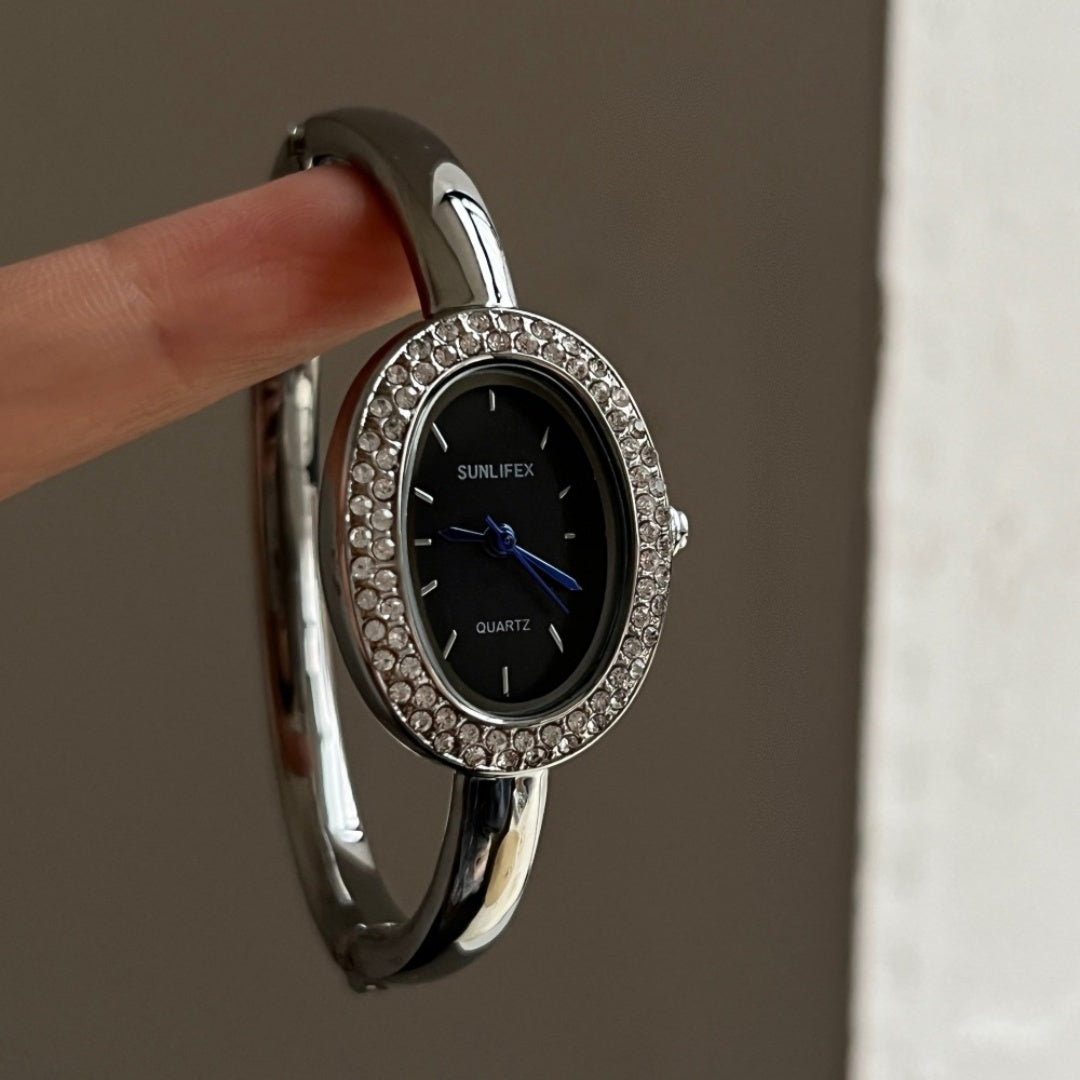 Fashionable And Elegant Roman Numeral Women'S Watch, a Classic Quartz Timepiece Suitable for Business, Casual Wear, Daily Office Use, Outdoor Activities, Travel, And As a Birthday Gift.