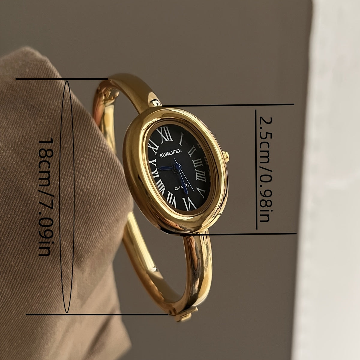 Fashionable And Elegant Roman Numeral Women'S Watch, a Classic Quartz Timepiece Suitable for Business, Casual Wear, Daily Office Use, Outdoor Activities, Travel, And As a Birthday Gift.