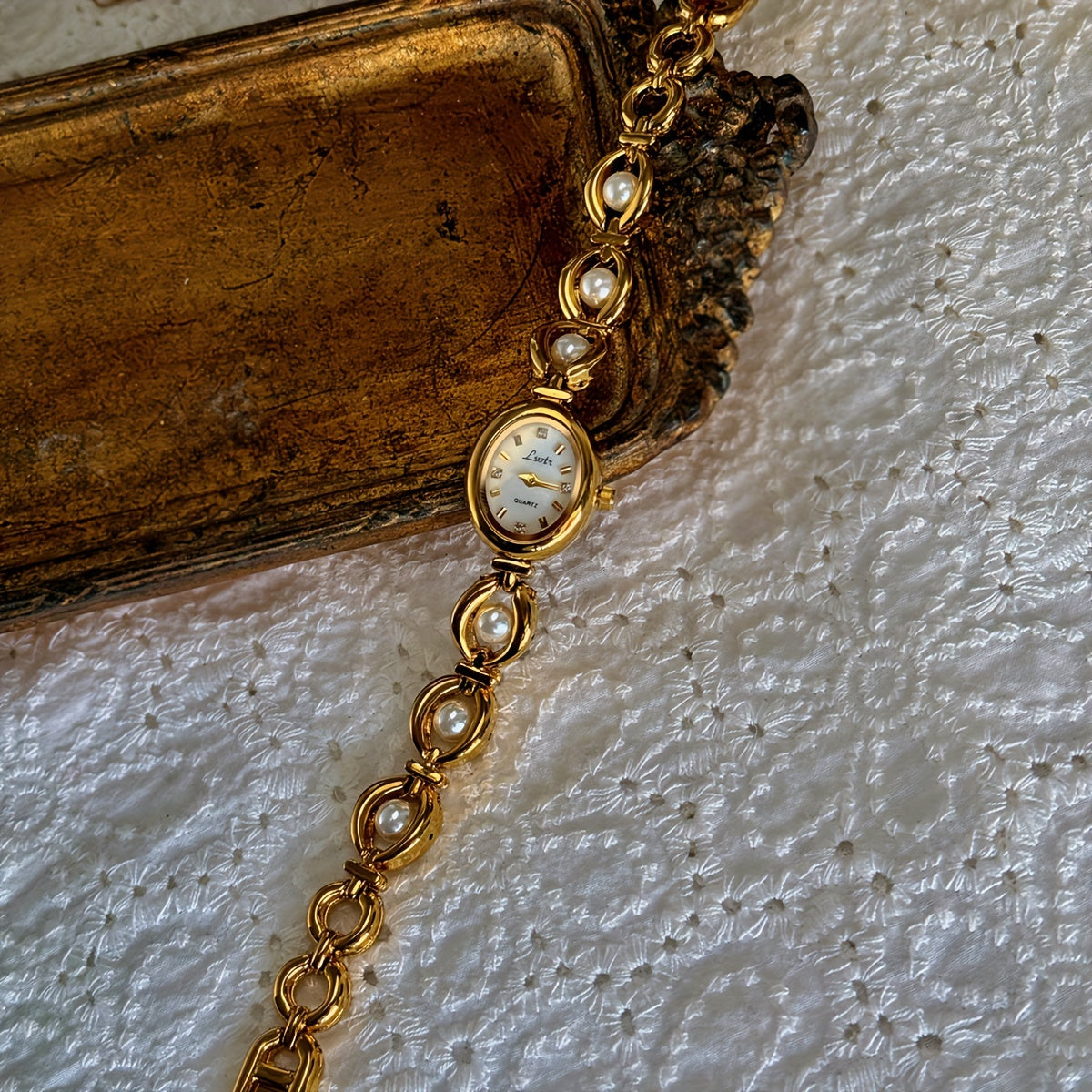 Elegant Quartz Watch Golden-Tone Elegant Women's Quartz Watch - French-Inspired Oval Analog Display, Stainless Steel Band, Pearl Bracelet, Ideal for Daily Wear & Special Occasions, Perfect Gift for Valentine's, Easter, Birthdays, Mother's Day