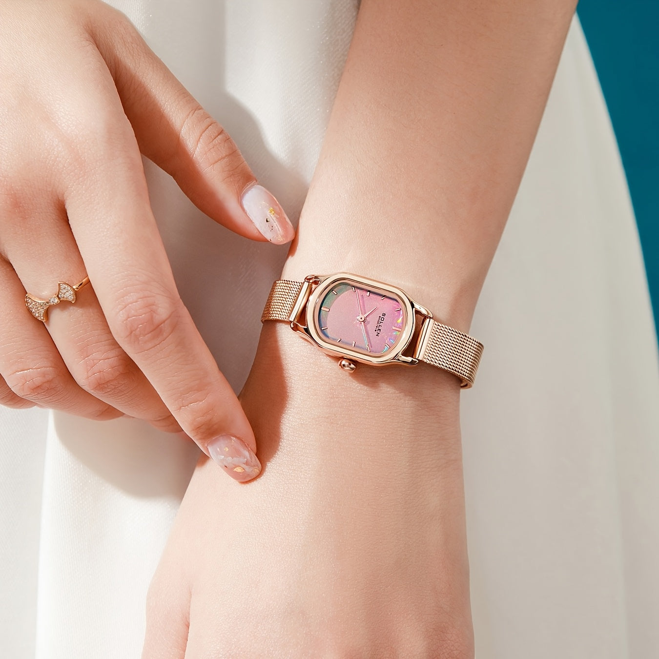 Ladies' Quartz Timepiece - Model 425, Elegant And Compact Design, Beautiful Square Dial, Perfect for Valentine'S Day Gifts, Quartz Mechanism, Great Option for Presenting